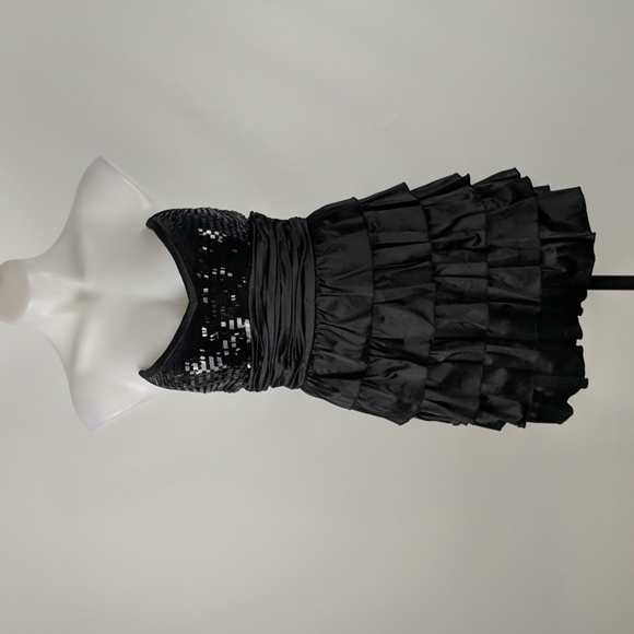 Elle Zeitoune Dress Size 10 Black Sequins Strapless Zip-up Back Layered BNWT - Picture 2 of 9